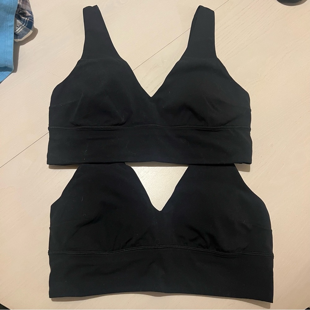 lululemon Align V-Neck Bra
Light Support, set of 2
